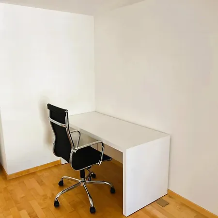 Large Flats, Center - Schd *