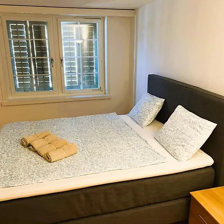 Amazing In The Heart Of Old Town Glocken Renn *