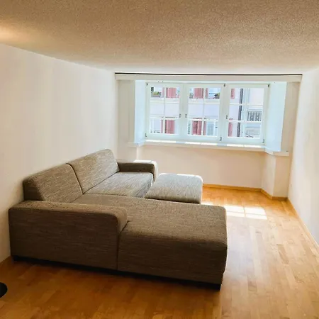 Large Flats, Center - Schd