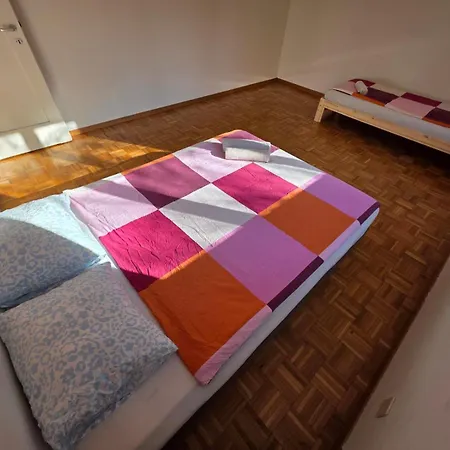 Large Flats, Center - Schd Appartement