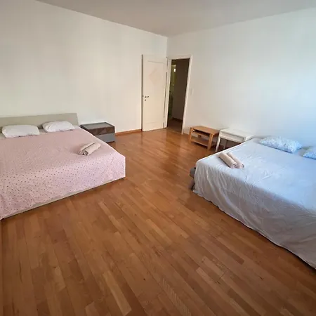 Large Flats, Center - Schd *