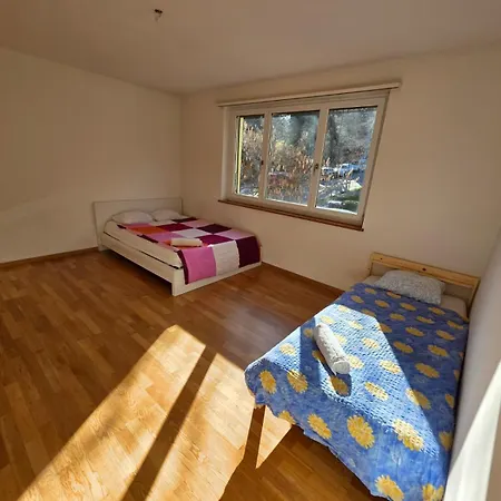 Large Flats, Center - Schd