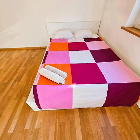 Large Flats, Center - Schd Appartement Zürich
