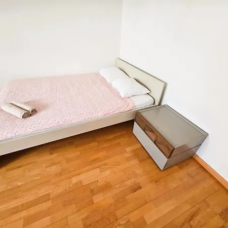 Large Flats, Center - Schd Appartement *