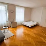 Amazing Apartments, Heart Of Old Town Glocken - Self Checkin *