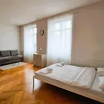 Amazing Apartments, Heart Of Old Town Glocken - Self Checkin Zürich