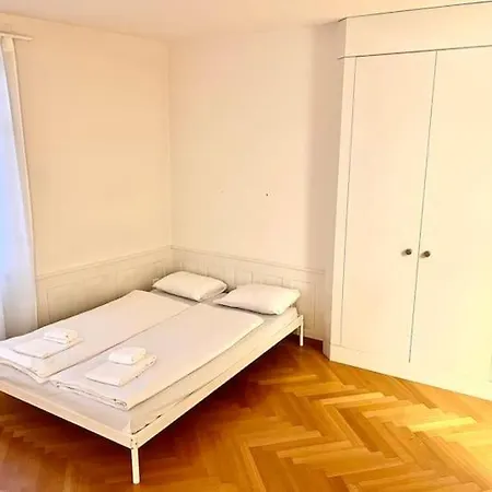 Daire Amazing Apartments, Heart Of Old Town Glocken - Self Checkin